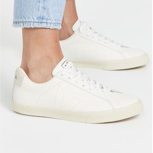 Veja Esplar Low Sneakers